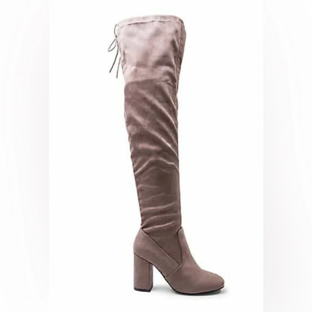 Steve Madden | Gorgeous Taupe Knee-High Women's Velvet Boots